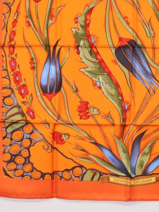 HERMES Carre 90 Scarf 